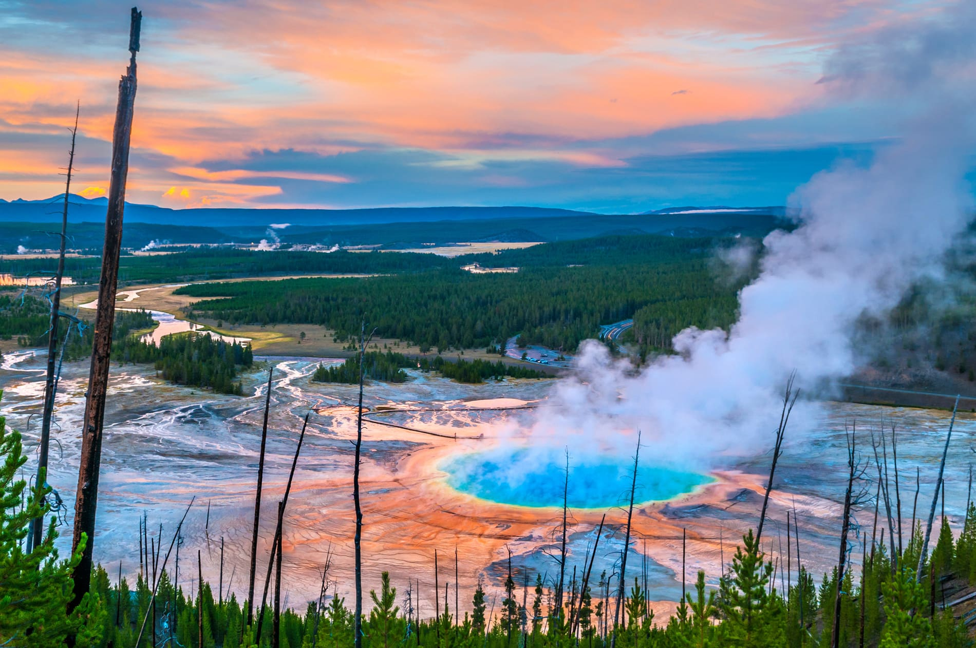 Grand Prismatic Geyser Yellowstone